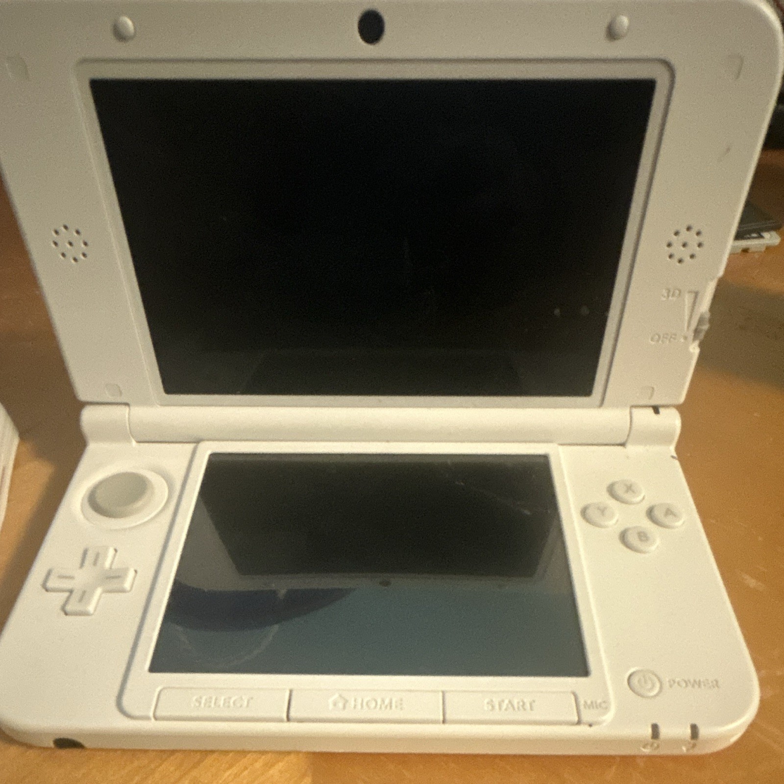 Nintendo 3DS XL White & Pink System w/Charger