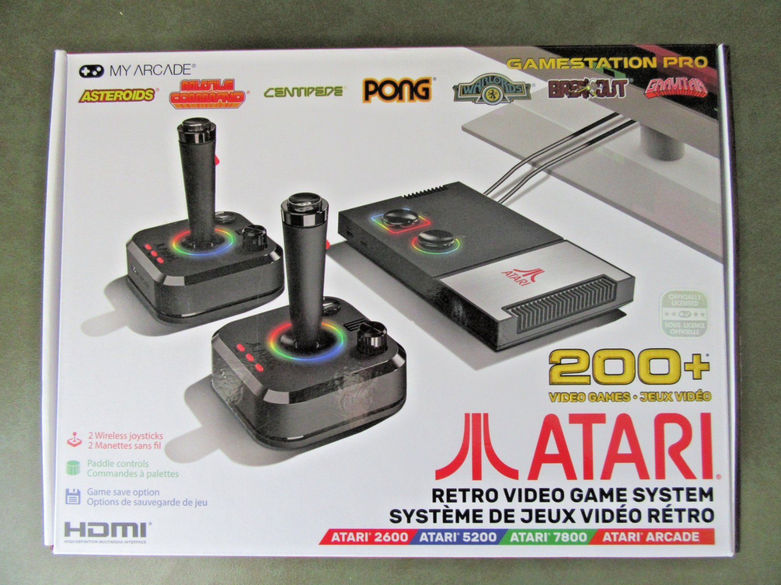(8$13) Atari Gamestation Pro with 2 Joysticks and 200 Games in Box; TESTED