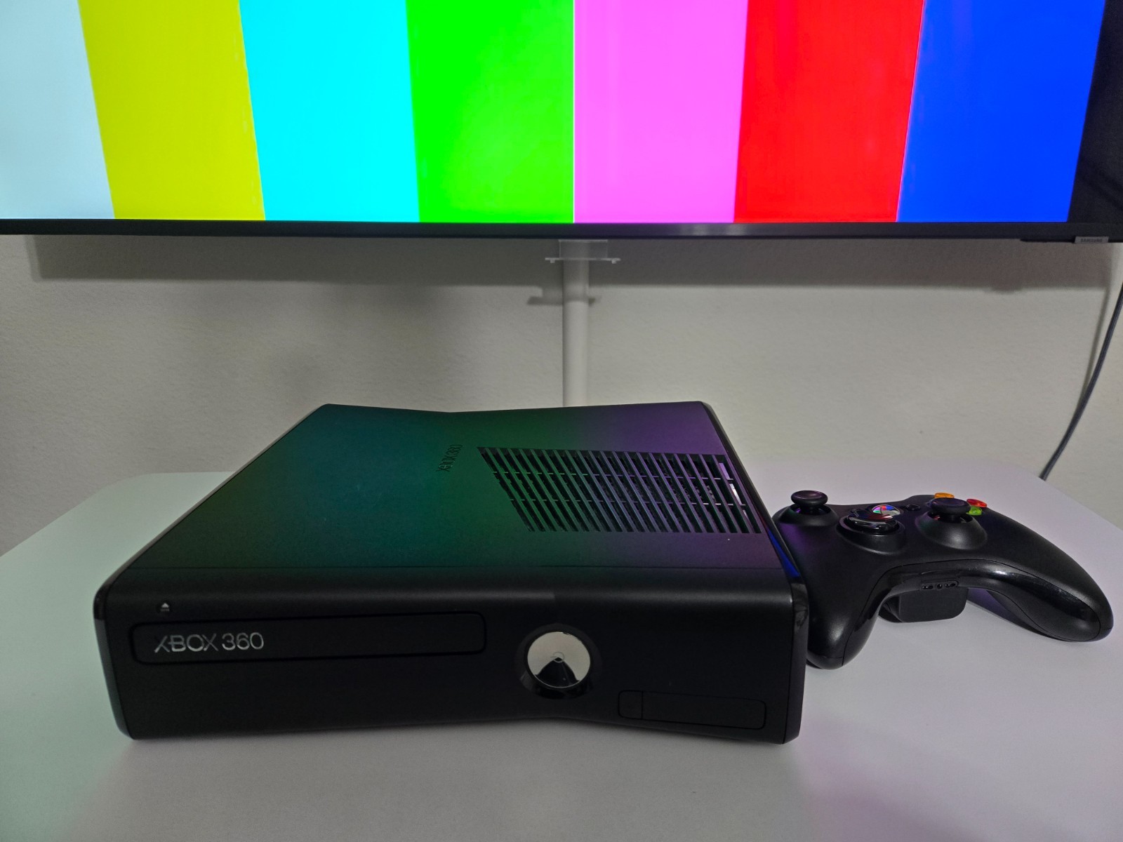 Xbox 360 S Slim Glossy Black Console 320GB HDD w/ Controller Renewed