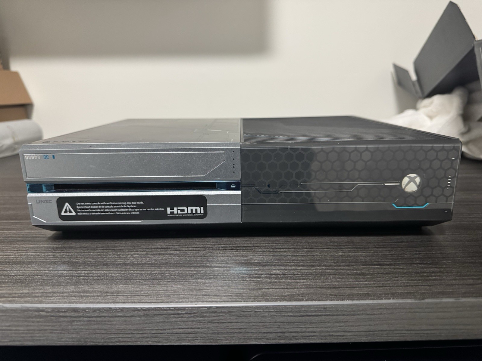 Microsoft Xbox One Halo 5 Guardians Edition 1TB Gaming Console