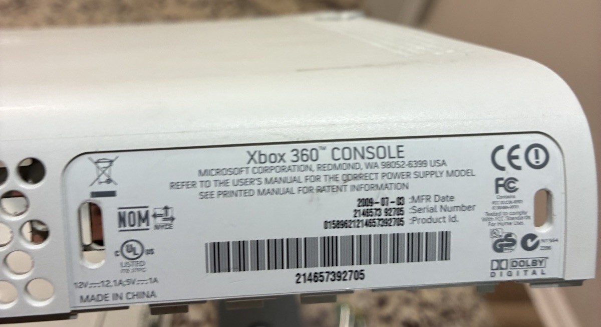Xbox 360 Jasper Console Bundle – 10 Games + Controller – FOR PARTS / AS-IS