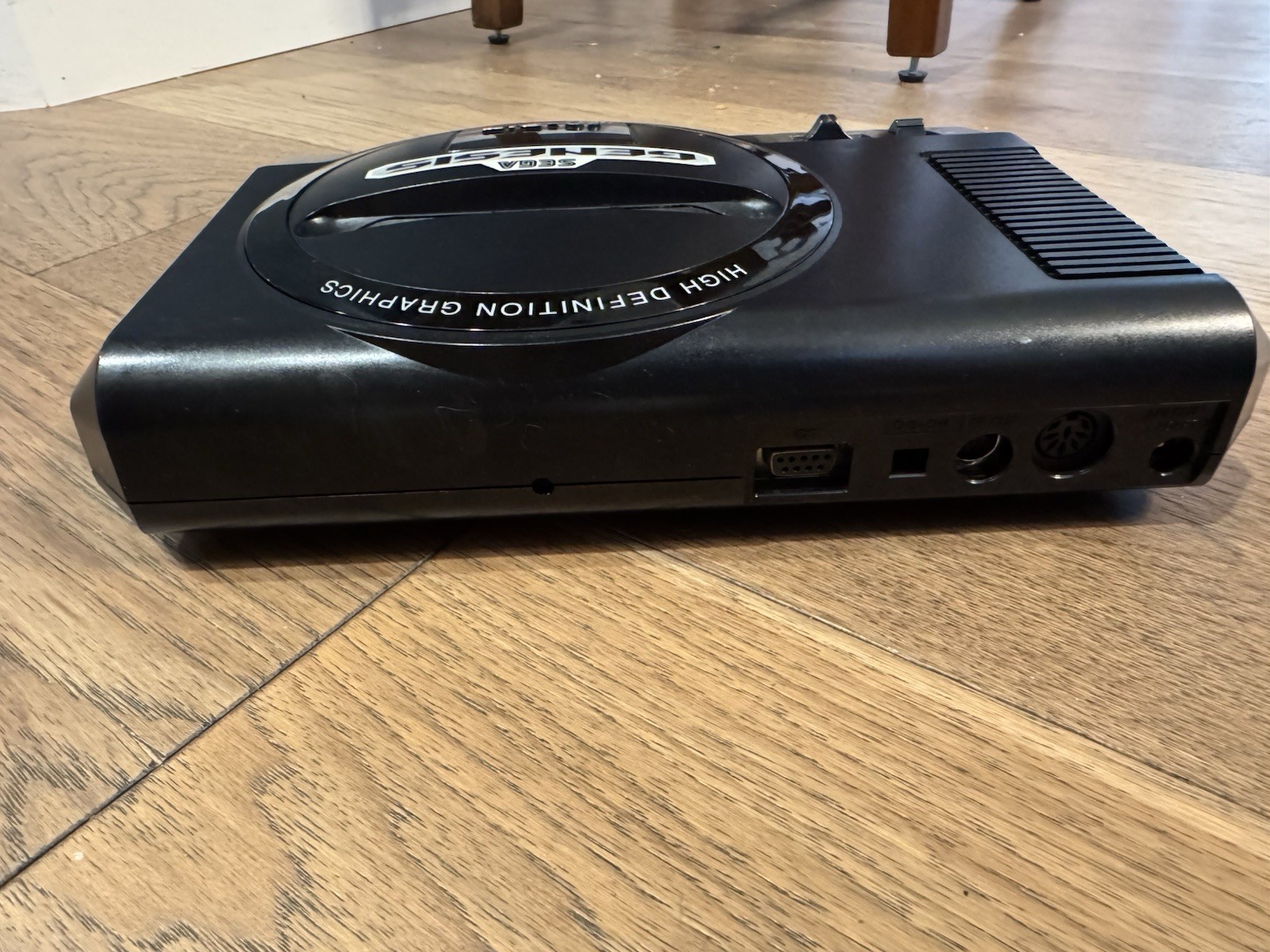 SEGA GENEIS Model 1 VA3! with 3bp V2+ BEST AUDIO AND CLEAN VIDEO RECAPPED RARE!