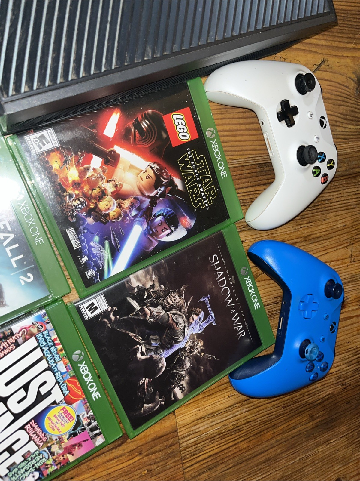 Xbox One Halo 5 Edition Console 1TB Bundle – Games Controllers