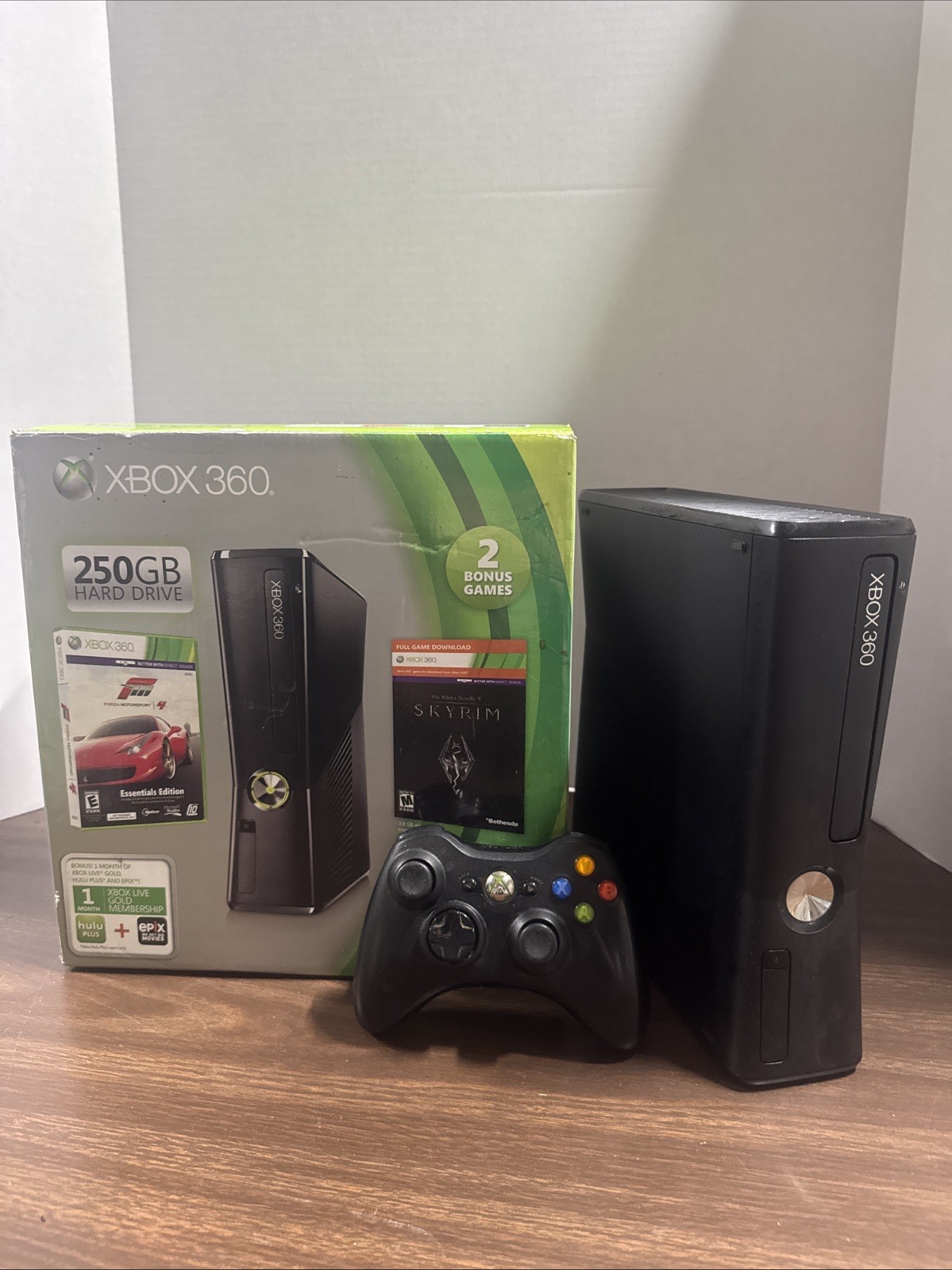 Microsoft Xbox 360 S 250GB Console w/ Controller and Box