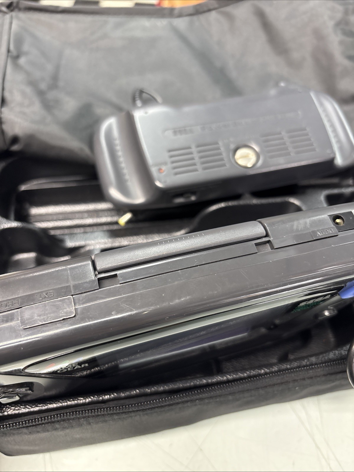 SEGA Game Gear Console with Games and Accessories – Tested and Working