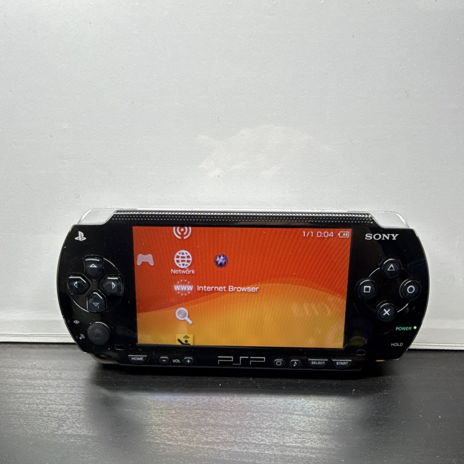Sony PSP-1000 Black Handheld System NTSC-J Wi-Fi USB 32MB 2004(Japanese)