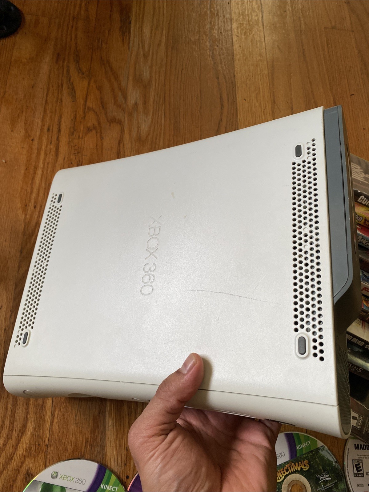 Read Description Xbox 360 White 250GB Console Bundle With 19 Games