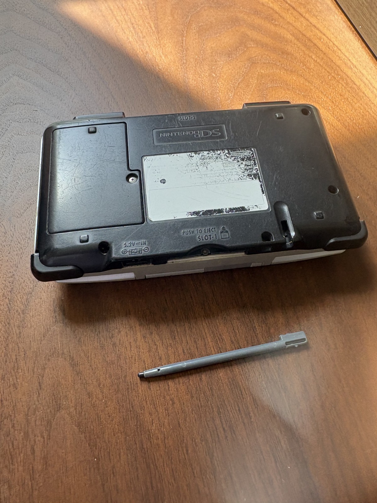 Nintendo DS Console with battery…powers on…no charger