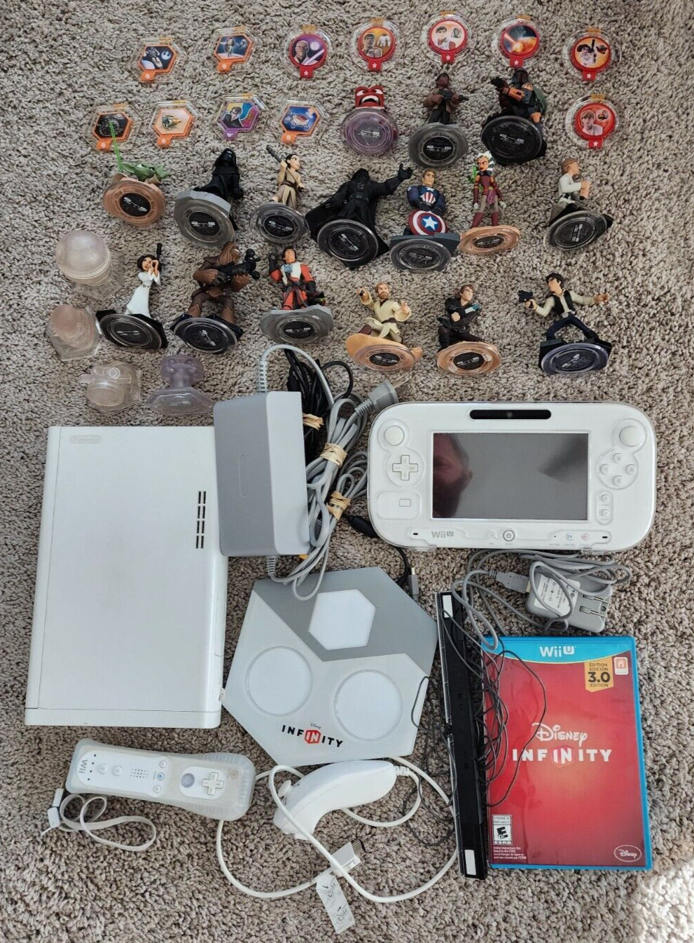 Nintendo Wii U 8GB System Disney Infinity 3.0 Star Wars bundle – White Console
