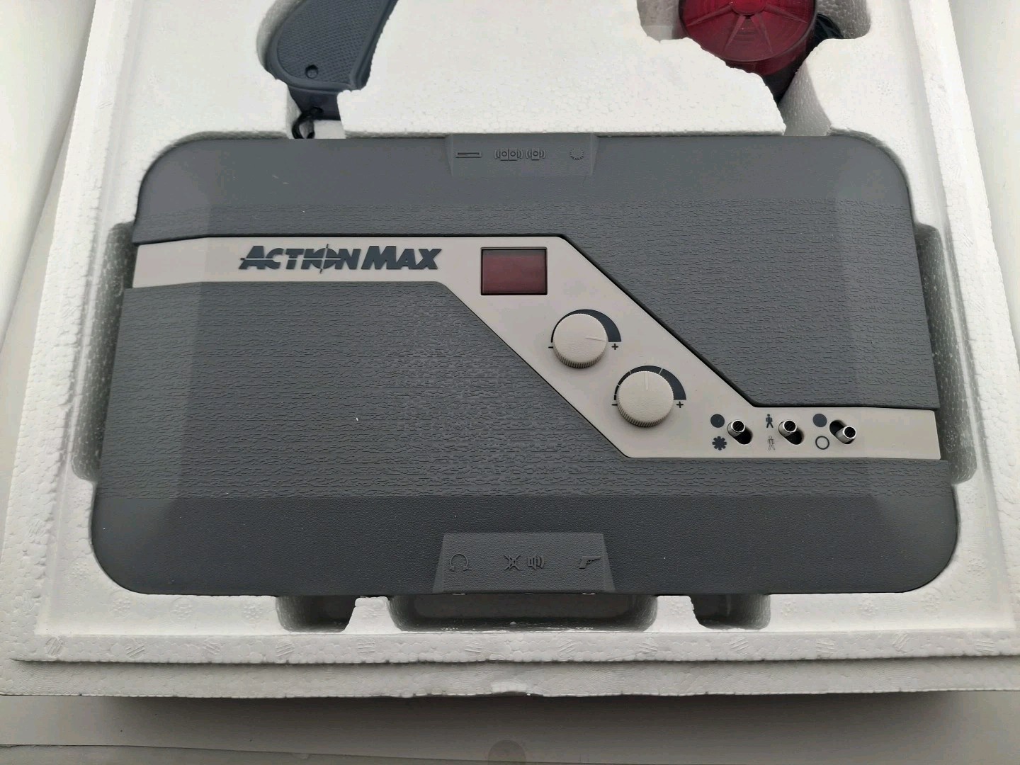 1987 Action Max The First Real Action Game System New Condition In Box No Headph