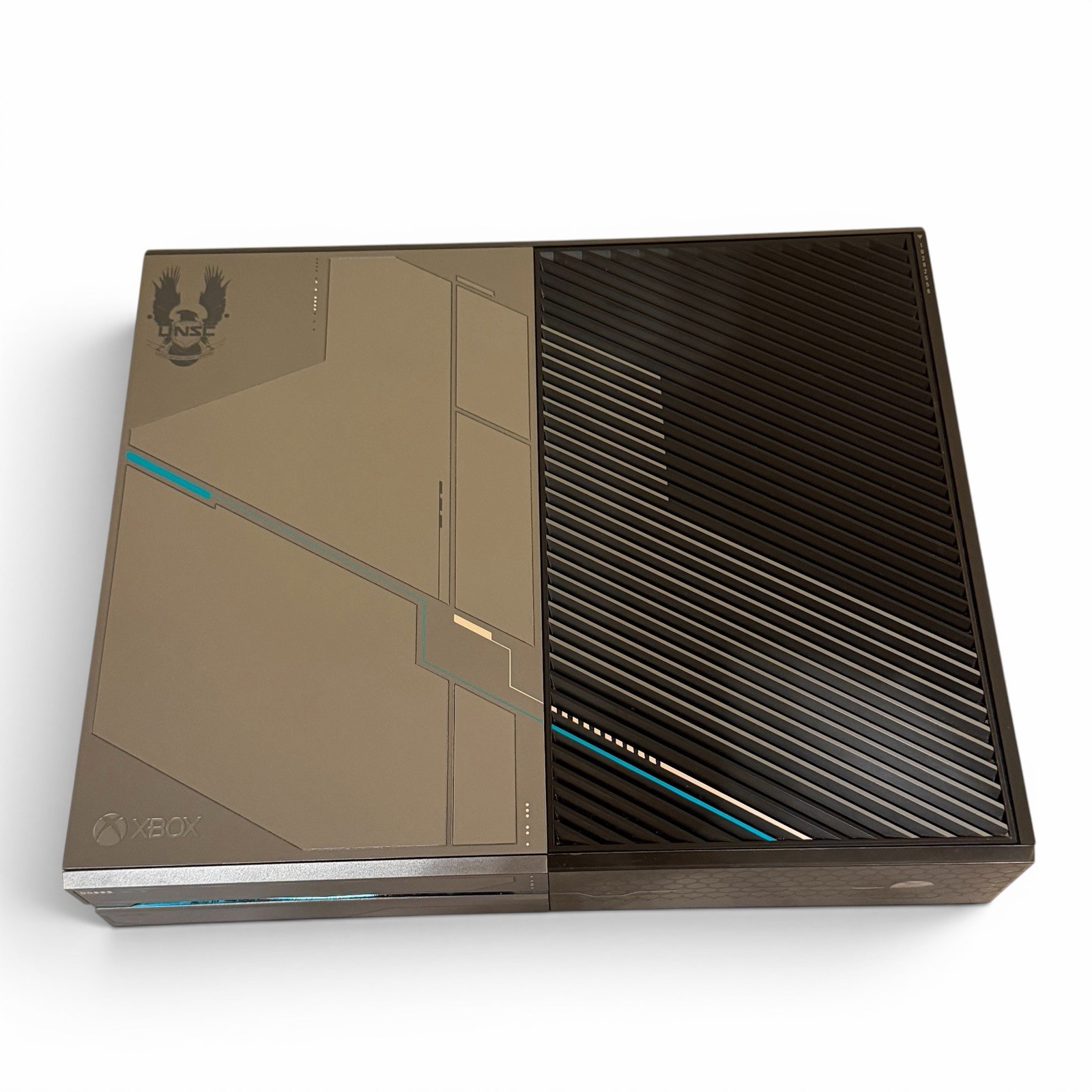 Xbox One Halo 5 Limited Edition 1TB Console with Cables + WD External Hard Drive