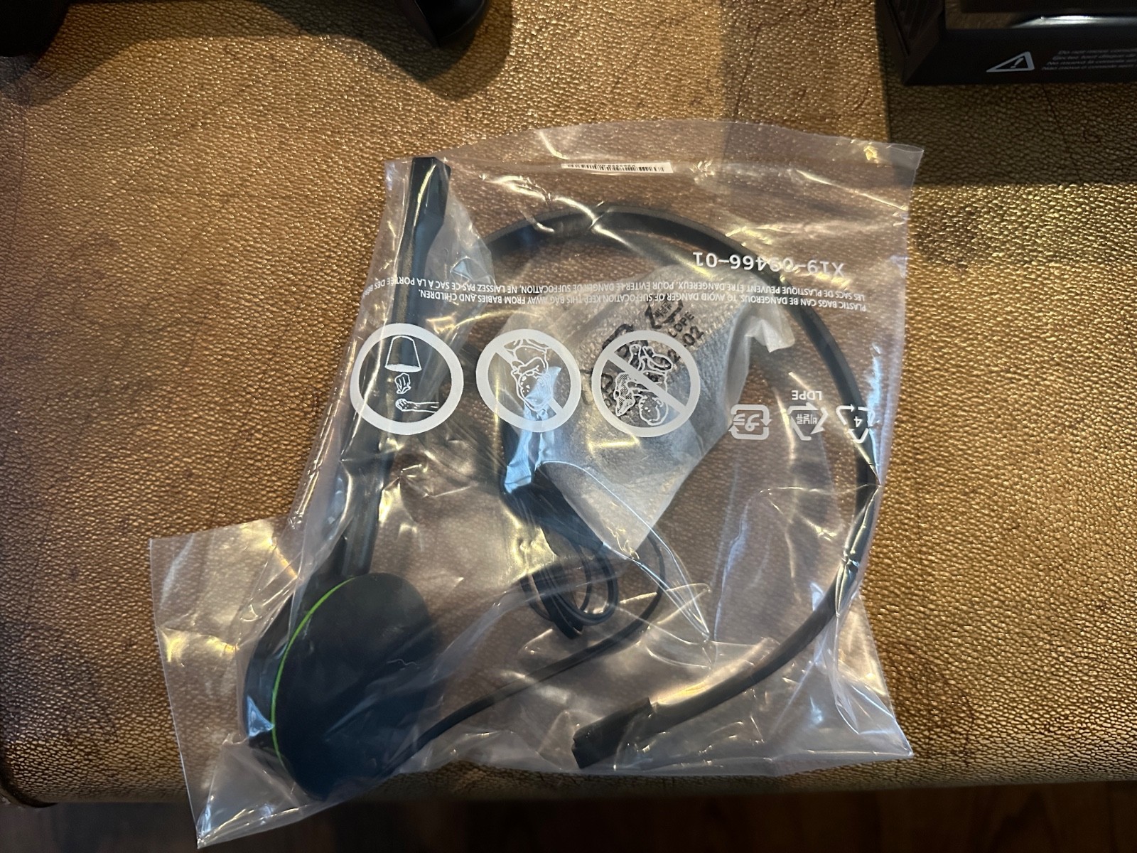 Xbox One + Kinect Console + new headset and 6+ games! Works fantastic!