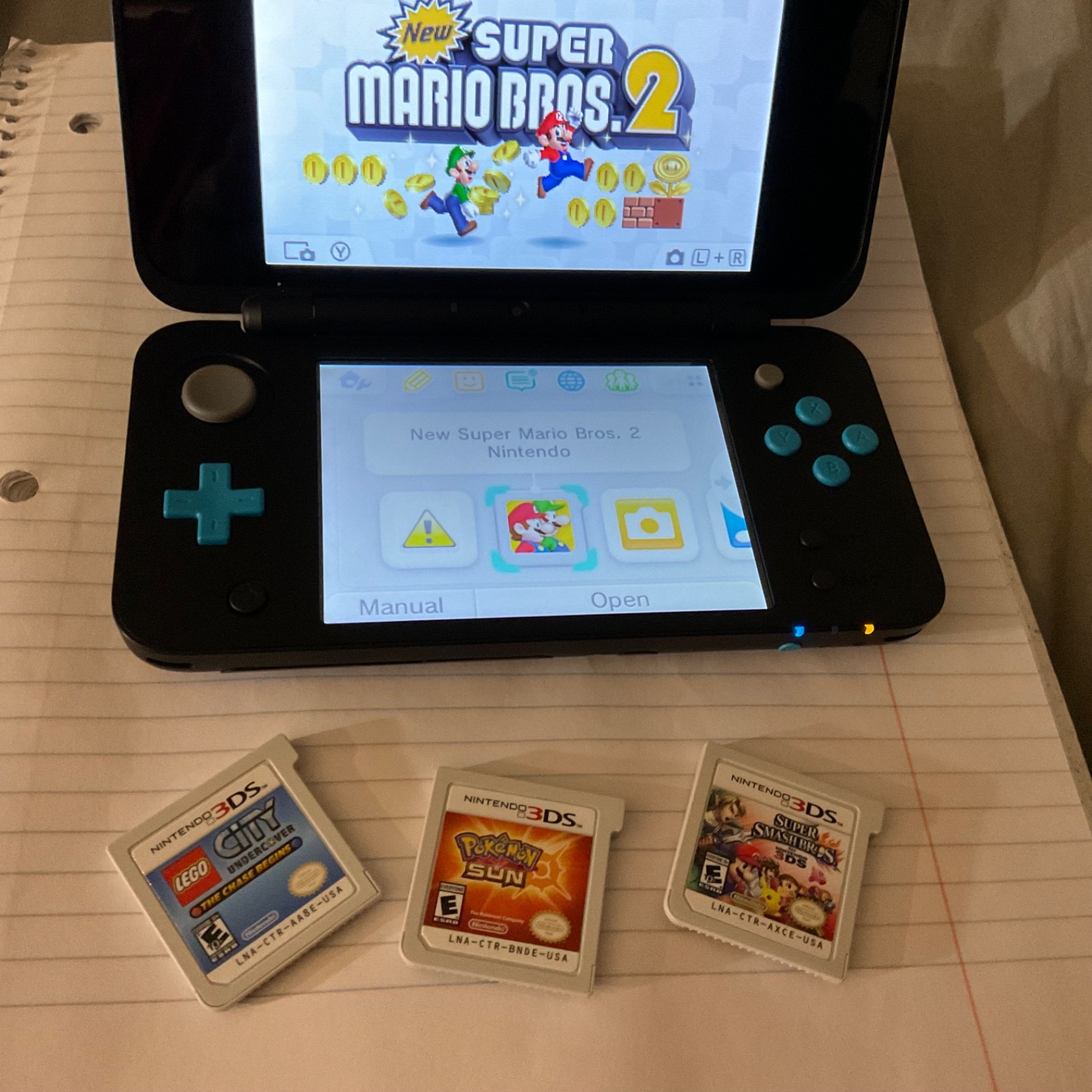 Nintendo 2DS XL Console – Black/Turquoise