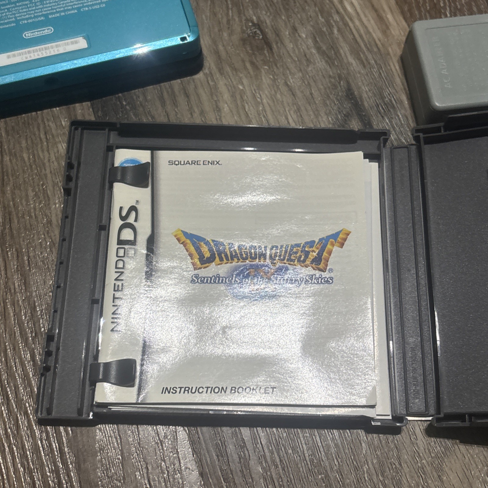 Nintendo 3DS Aqua Blue Handheld Handheld Console System Pokémon/Dragon quest.