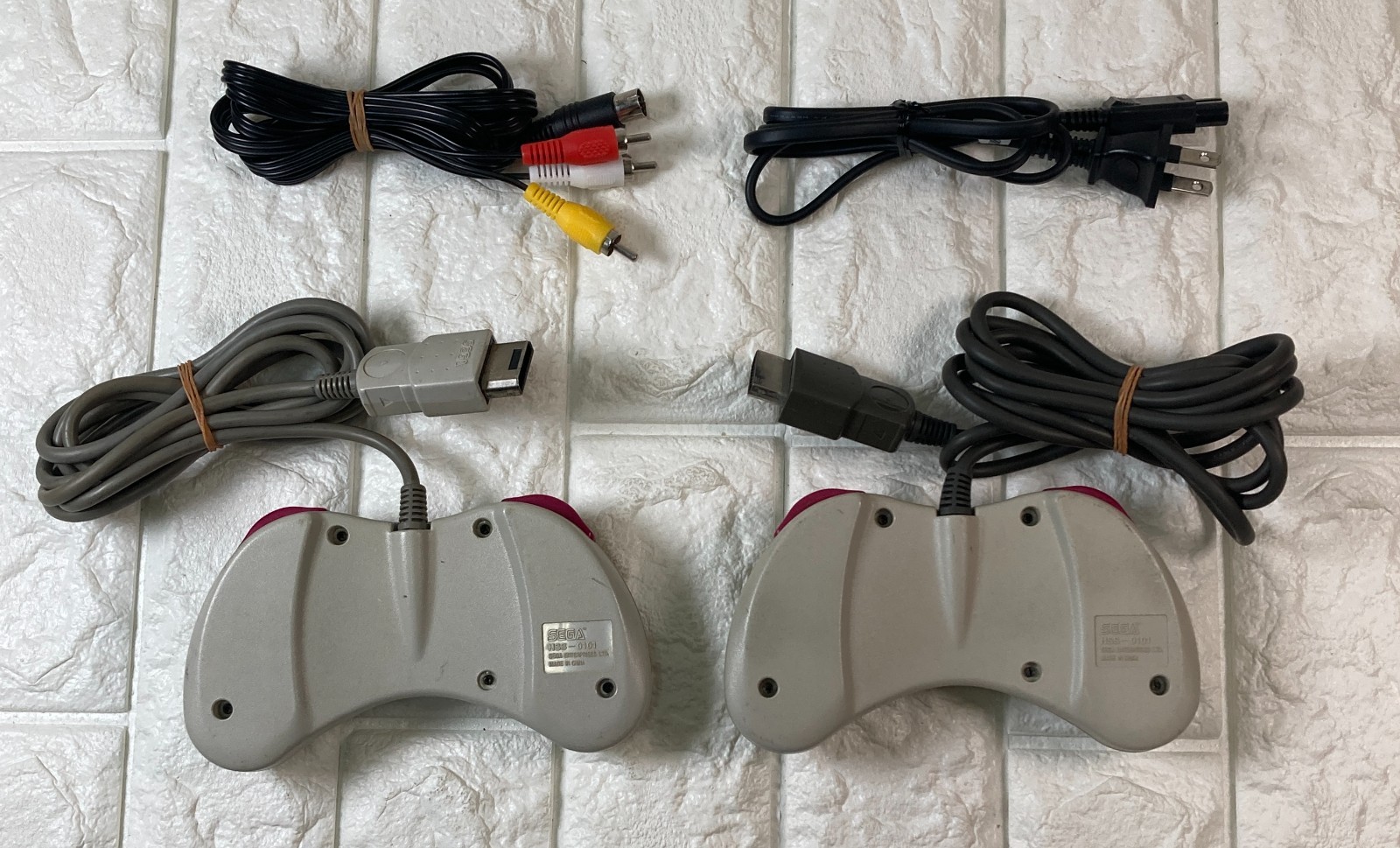 Sega Saturn Console HST-3220 White Japanese Versiongames 3 It works #SS11W