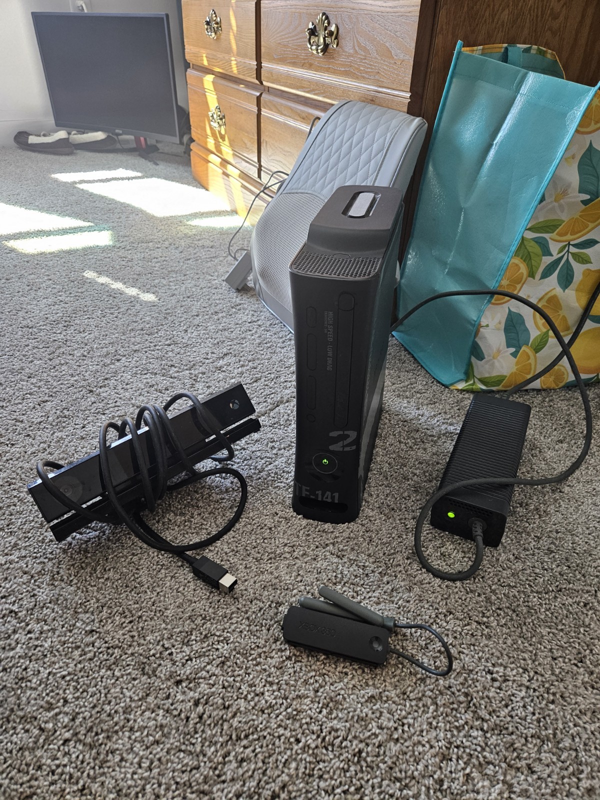 Limited Edition Call Of Duty Modern Warfare 2 Xbox 360 with Kinect & WiFi
