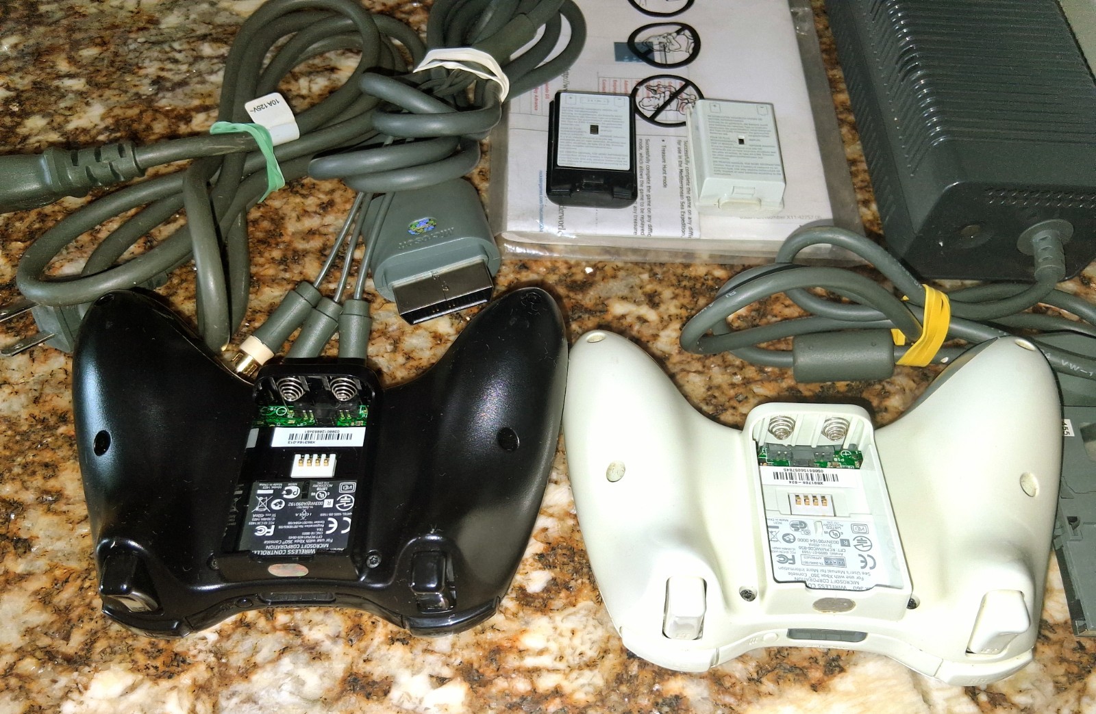 XBOX 360 ARCADE W/ 20GB HD AND 29 GAMES, 2 CONTROLLERS- EXCELLENT QUALITY