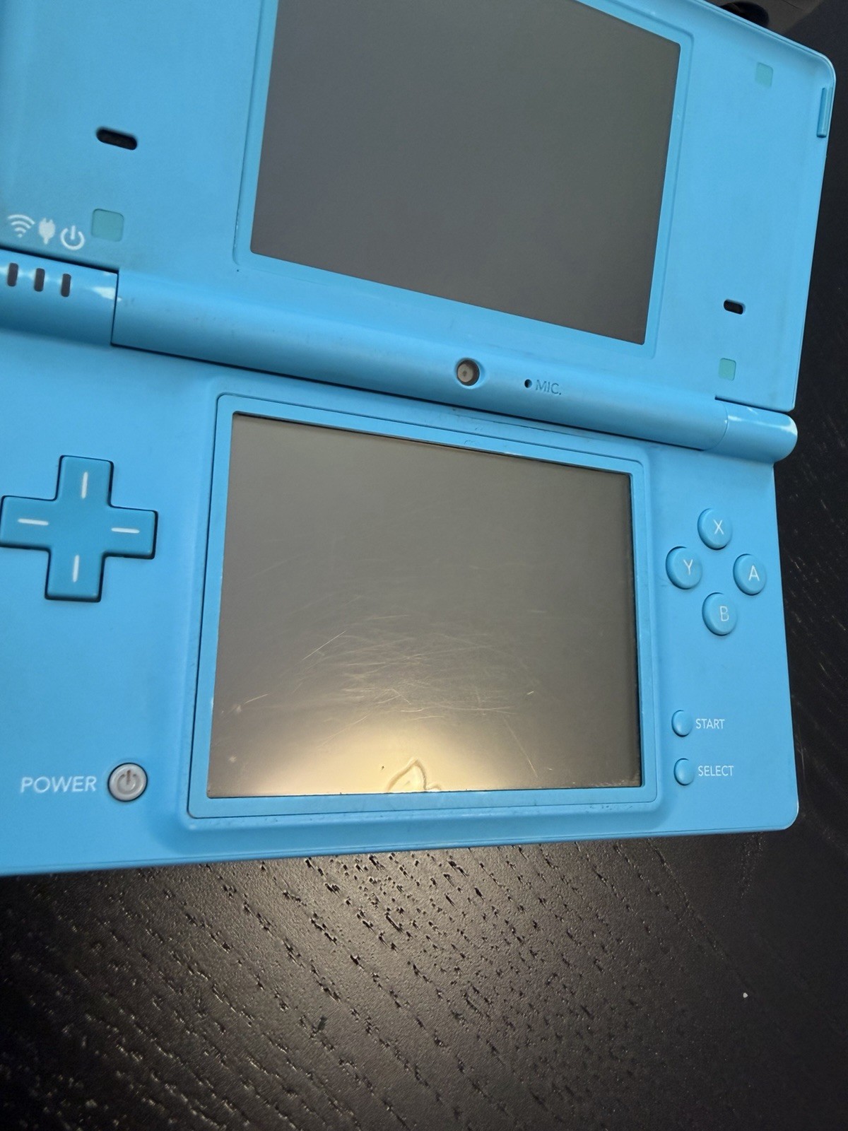 Nintendo DSi Handheld Game Console TWL-001 Aqua Blue w/Mario Kart *Read*