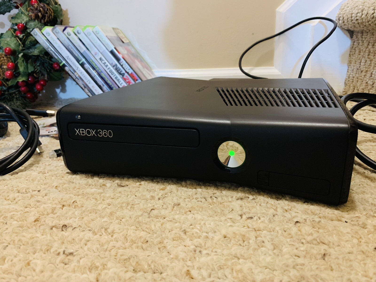 Microsoft Xbox 360 S Slim Console #1439 8MB Black Controller AC Power + 8 Games!