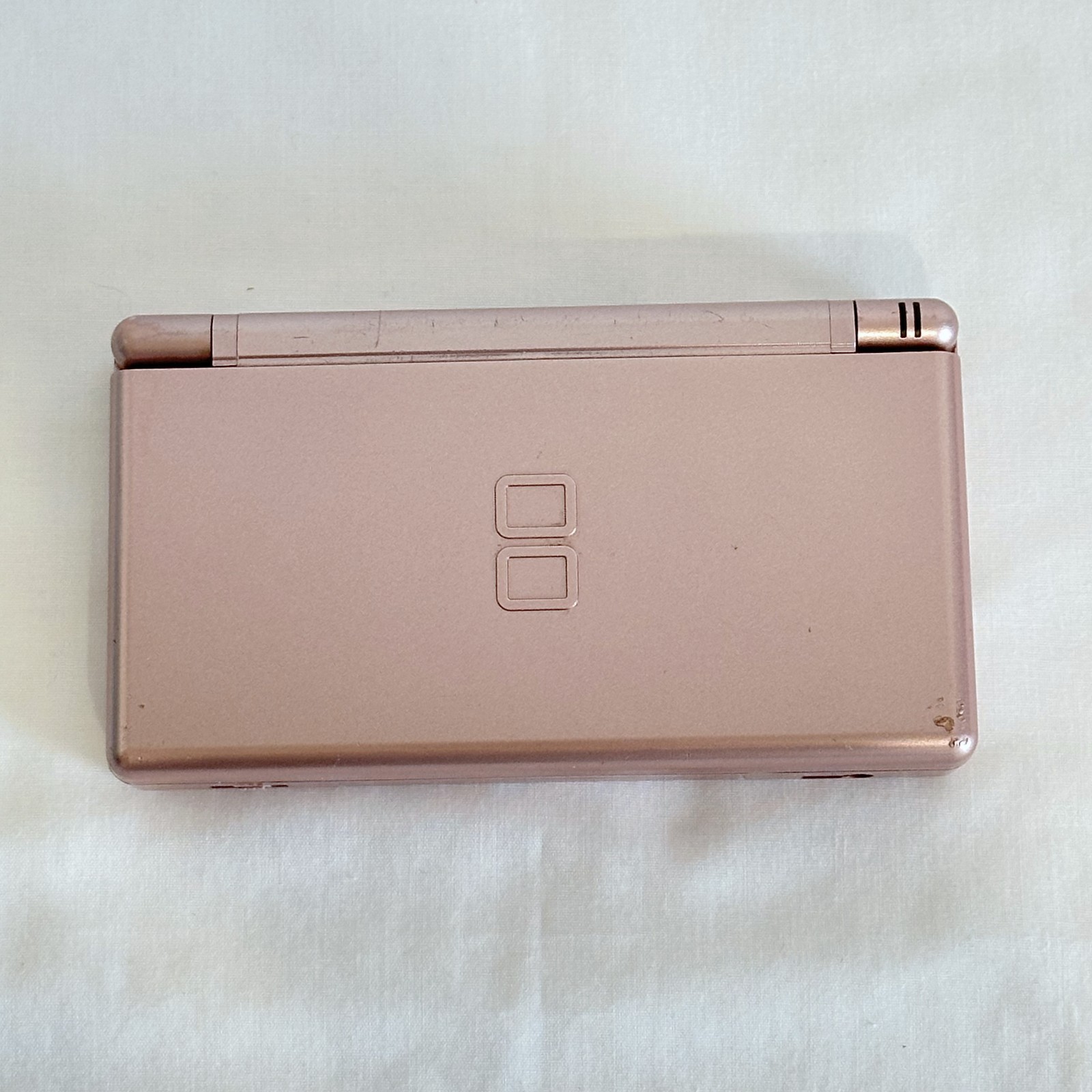 Nintendo DS Lite Metallic Rose Game Console – NO STYLUS & NO CHARGER – TESTED