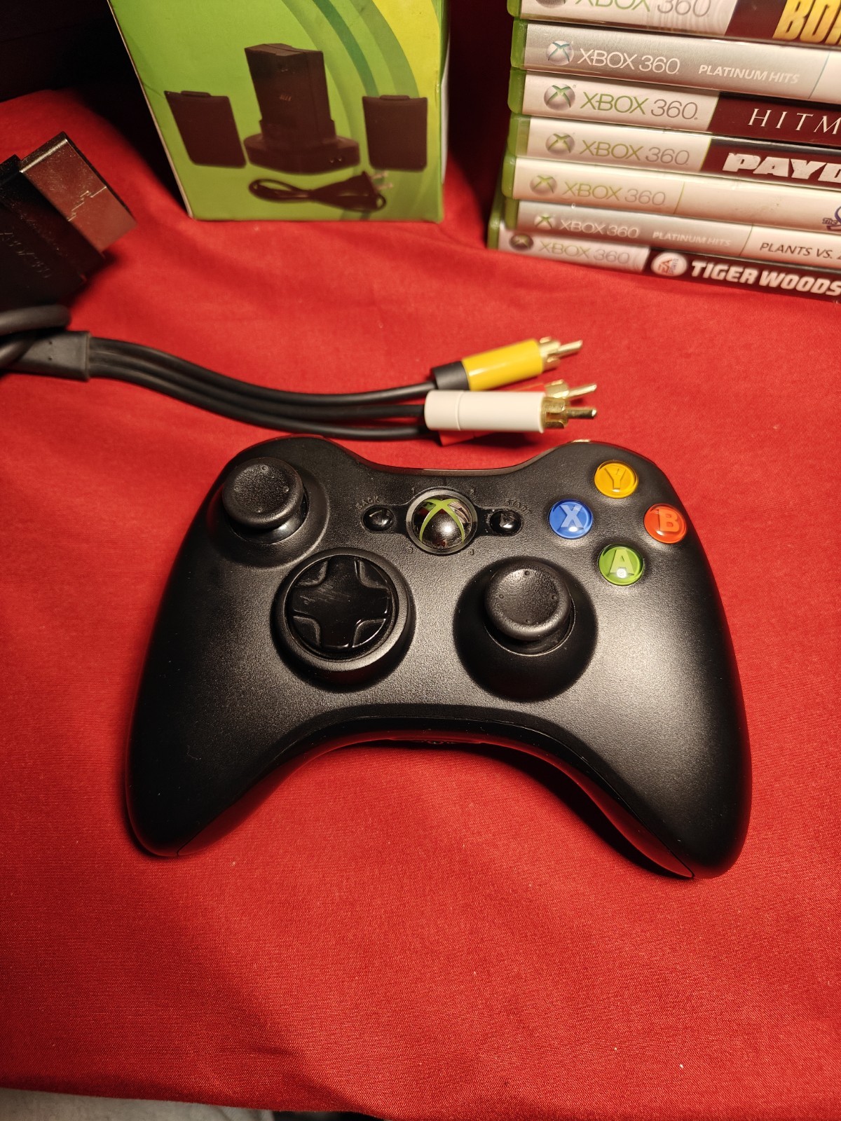 Xbox 360 Slim Console 1439 4GB 10 Game Lot Bundle Tested Controller HDMI RCA