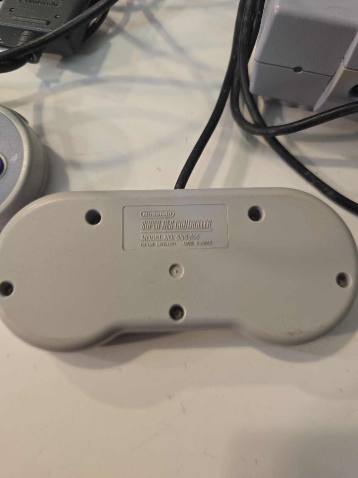 Nintendo Super Nintendo SNES SNS-001 Console Cords & 2 Controllers Untested VTG