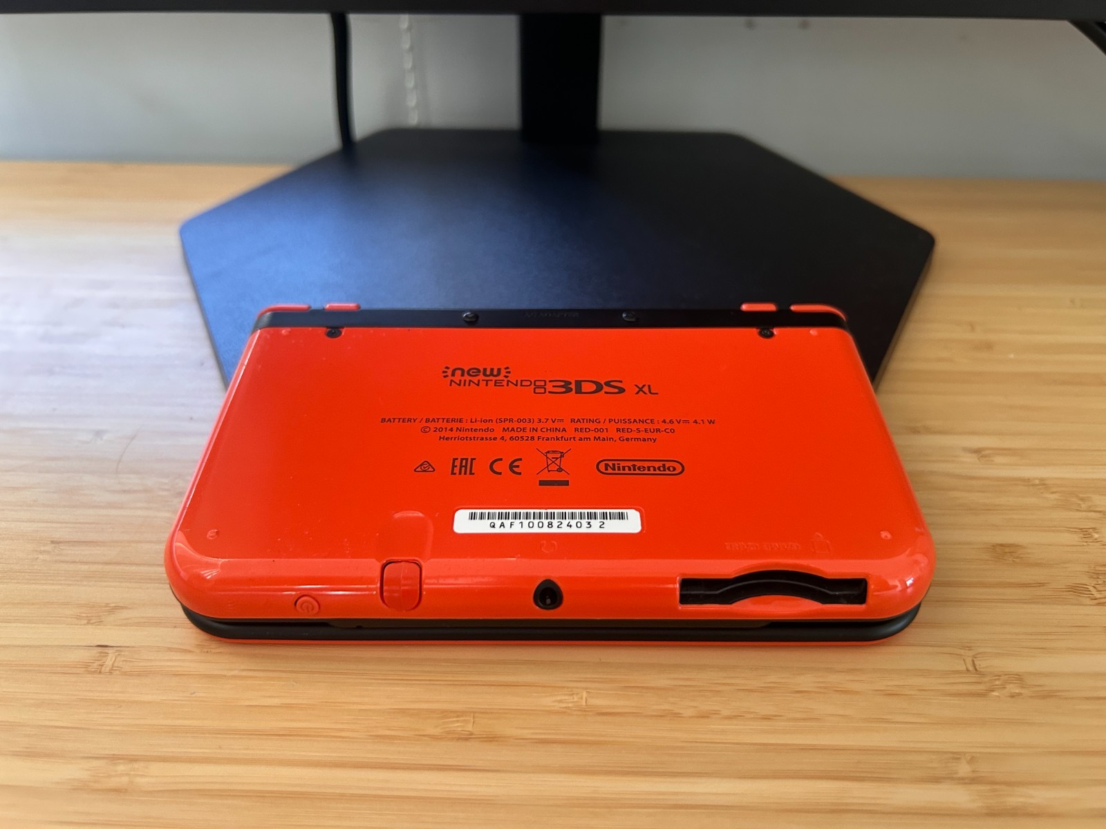 New Nintendo 3DS XL Console Orange Black, Working w Charger & Hard Shell
