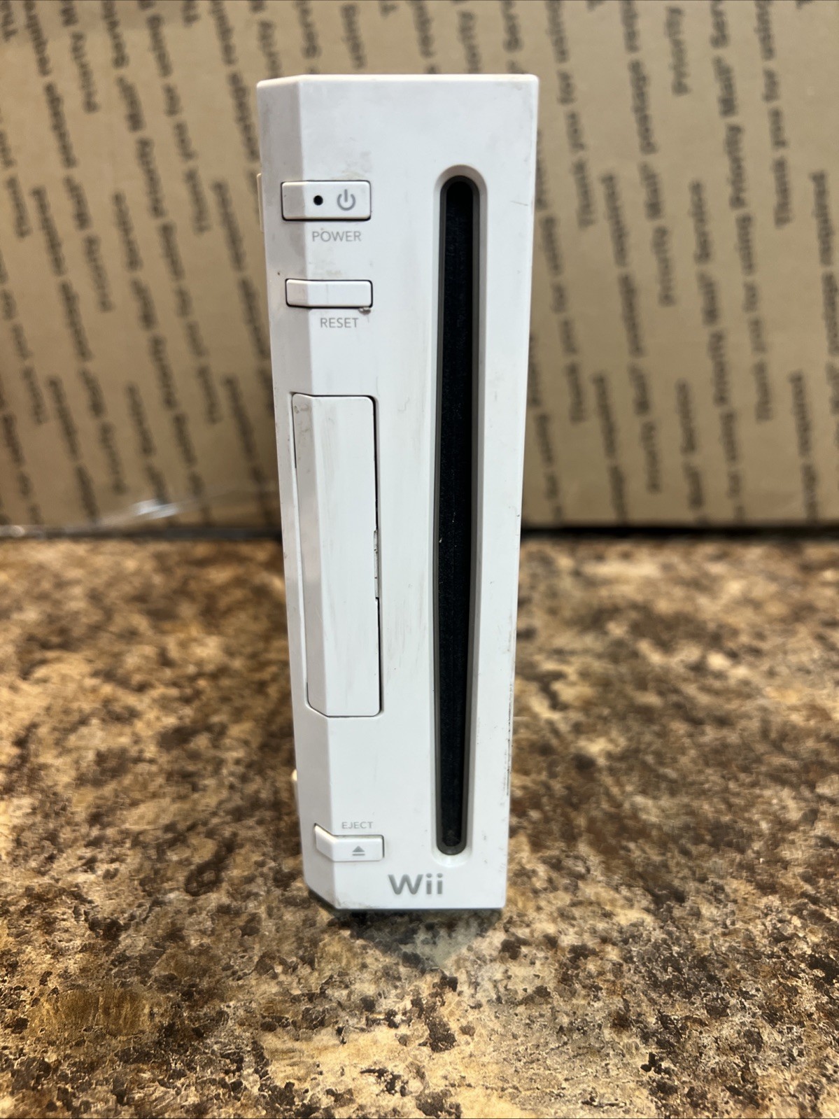 Nintendo Wii Console – White (For Parts) Won’t Read Disc