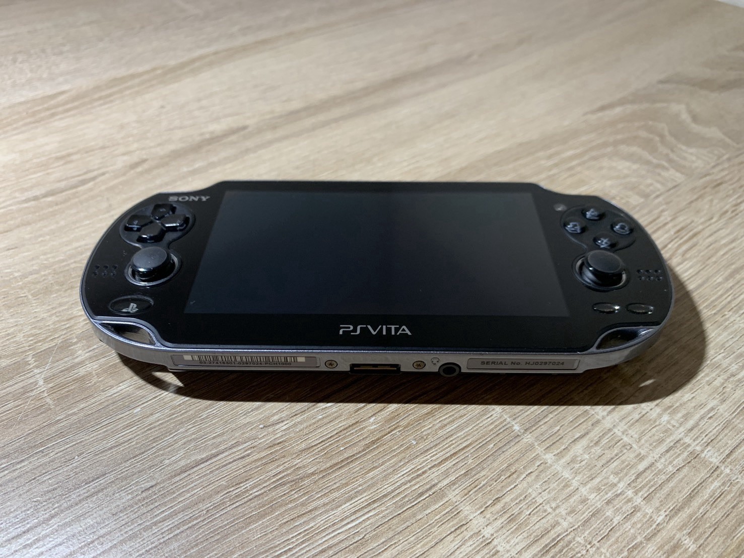 0980 Sony PlayStation PS Vita PCH-1000 Crystal Black Good Tested