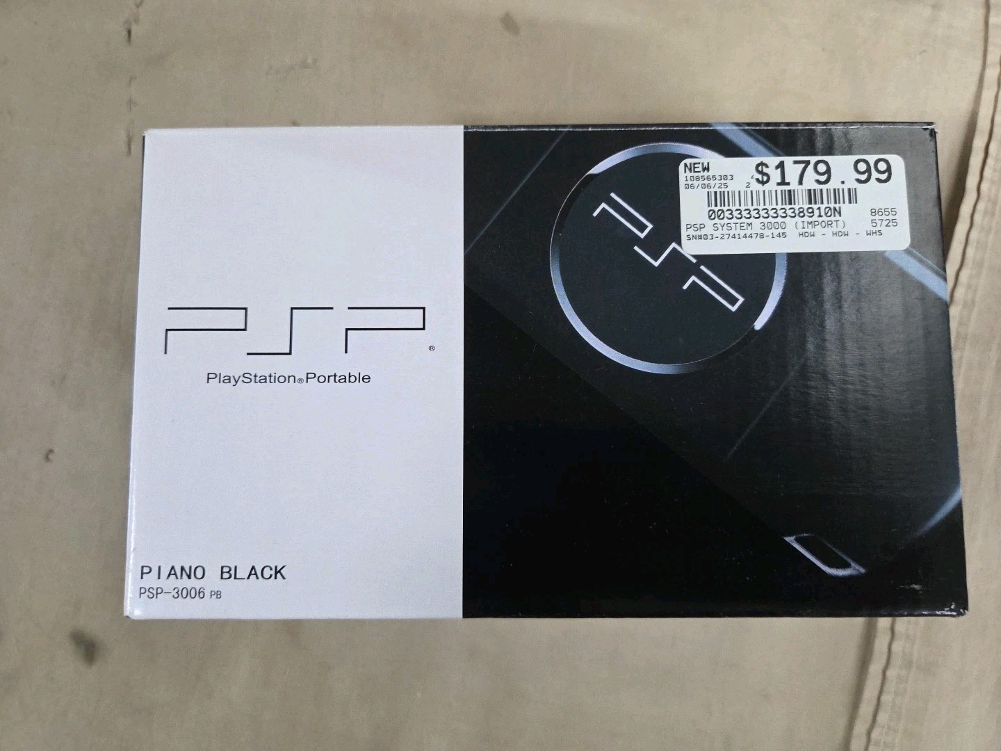 Sony PlayStation PSP 3006 Piano Black Excellent Condition In Box JAPAN REGION