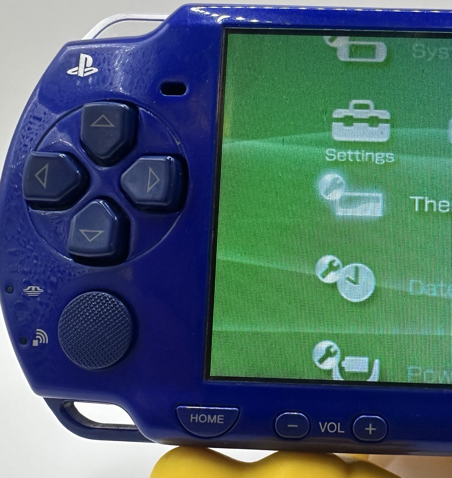 Sony PSP 2000 Blue Console TESTED + WORKING! no battery no charging cable incl.