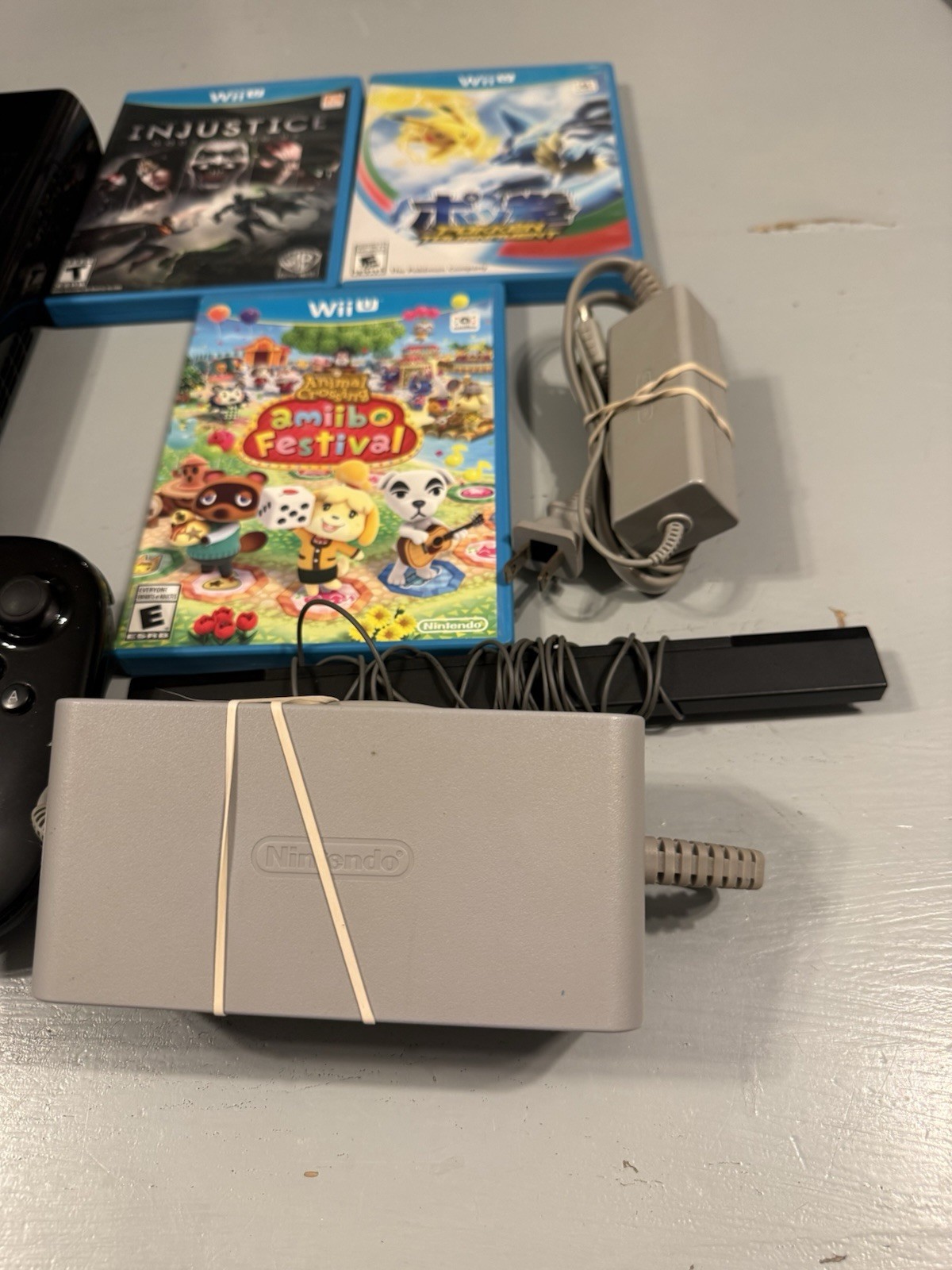 Nintendo Wii U 32GB Console Deluxe Set Bundle With Games Tested Working
