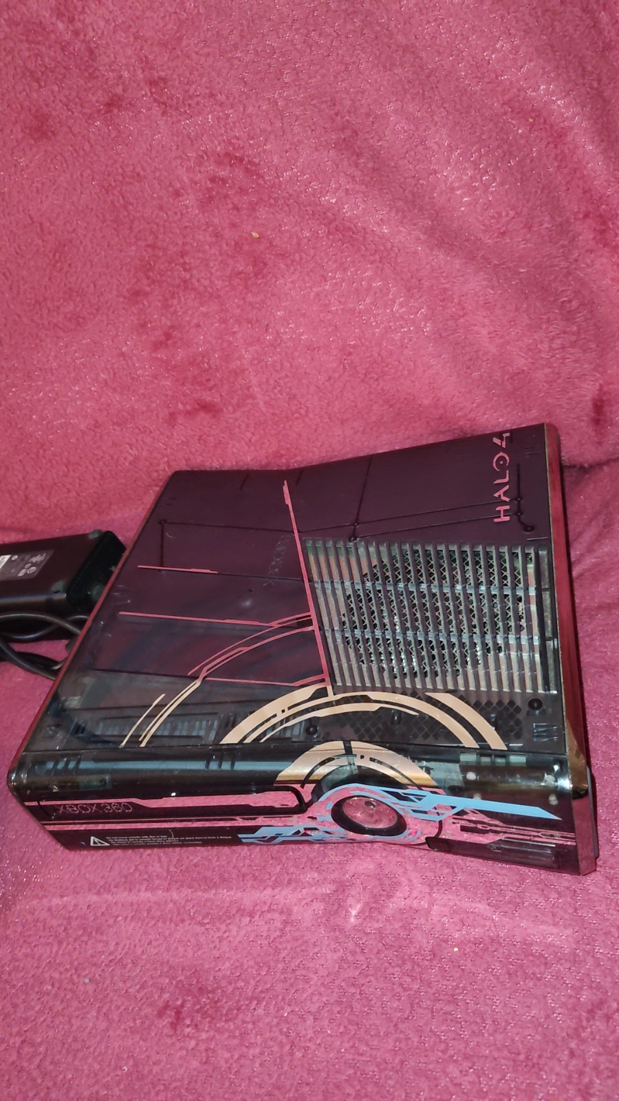 Lmt. Edition Halo 4 XBOX360 and Gears of War 3 Controller w/ Fallout 3 GoTY Disc