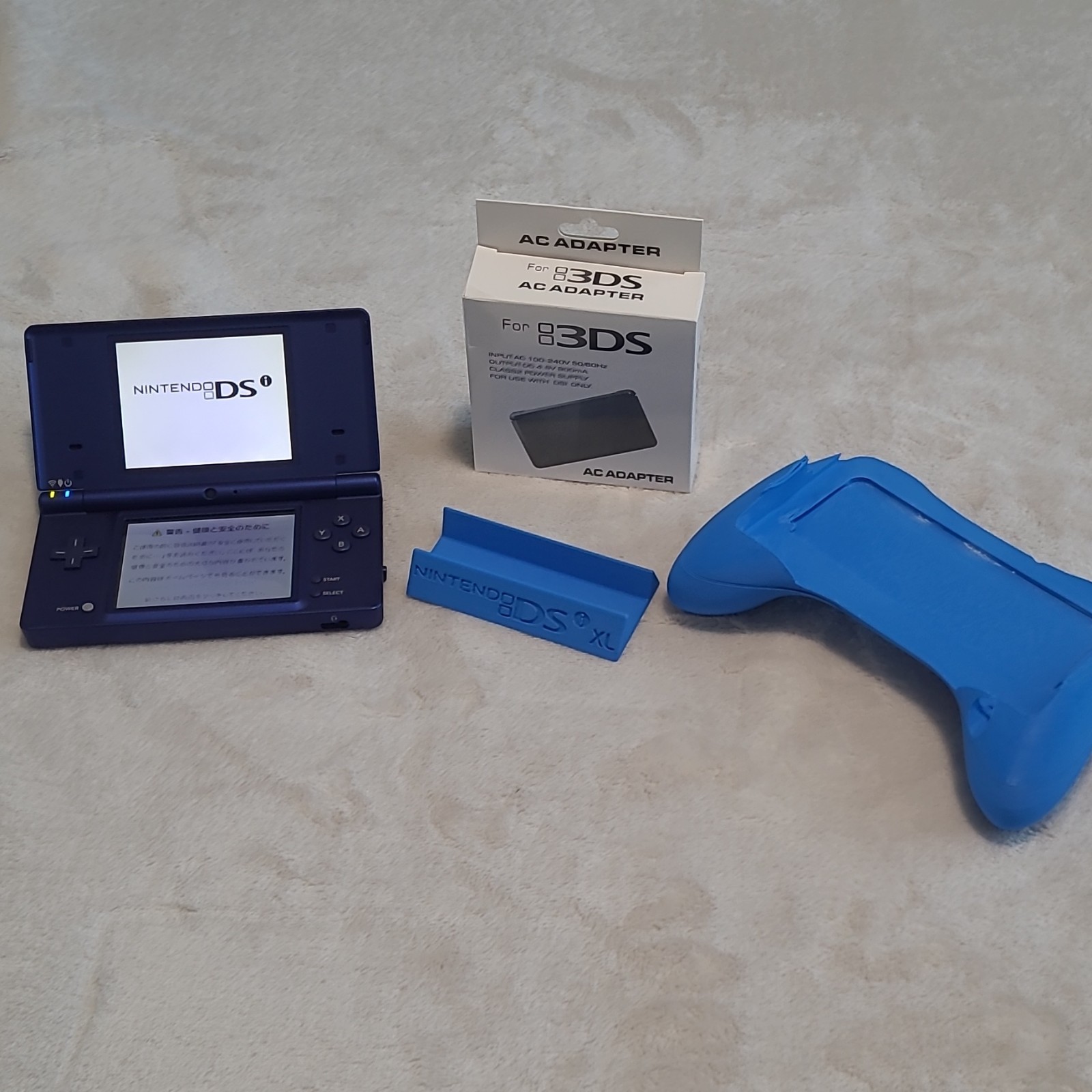 Nintendo DSi Metalic Blue Touchscreen US Seller Tested, Comes With Accessories