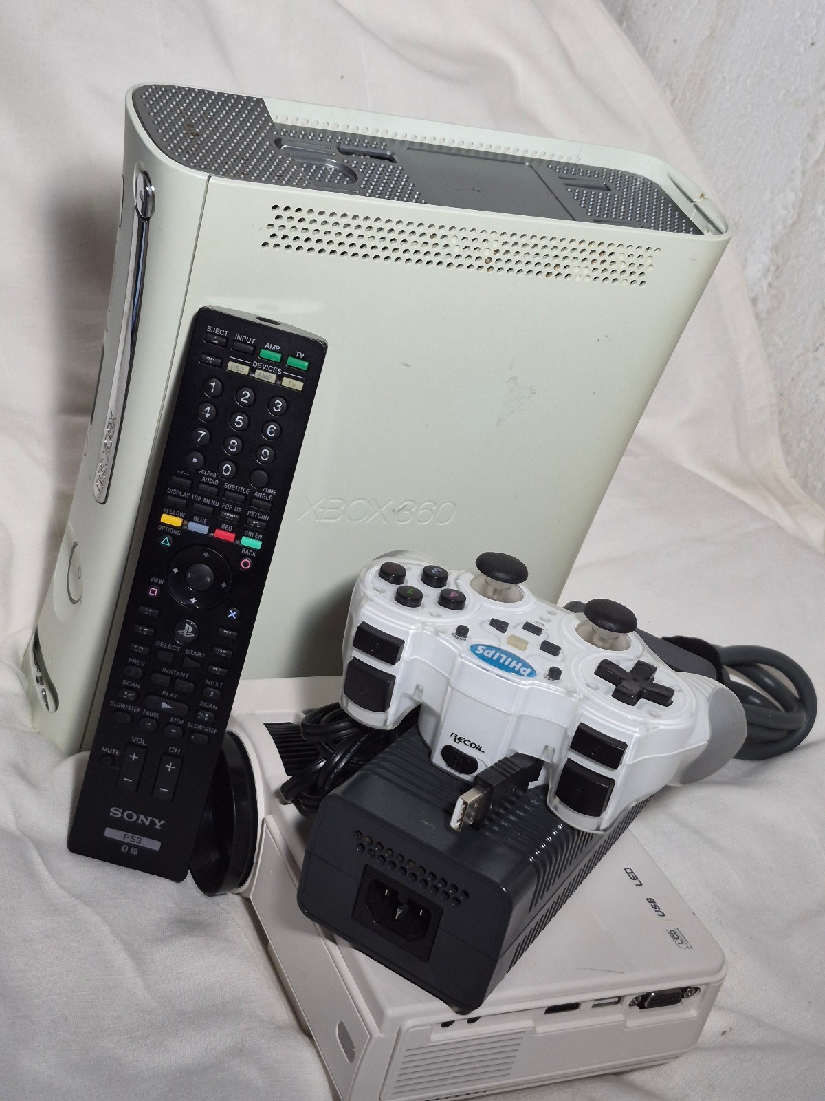 Microsoft Xbox 360 Pro 20GB Console – Matte White