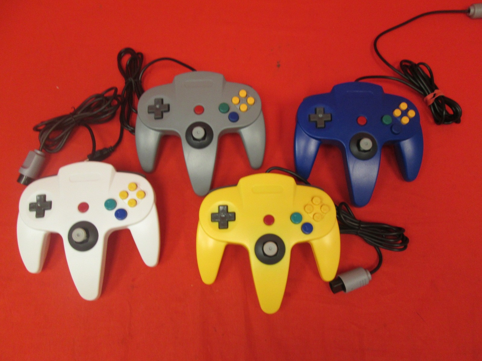 Nintendo 64 System Video Game Console With 4 Controllers Very Good 9410