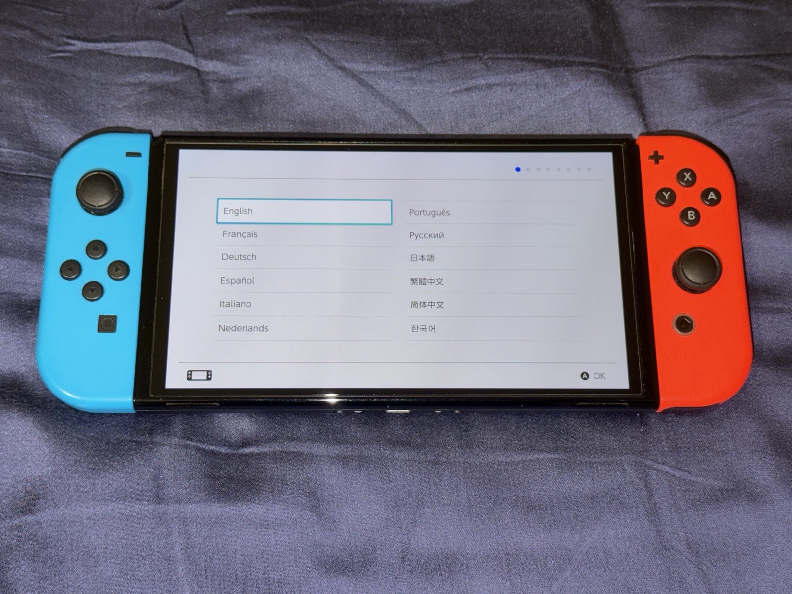 Nintendo Switch OLED Model Neon Red/Blue Joy-Con HEG-001 64GB Handheld Console