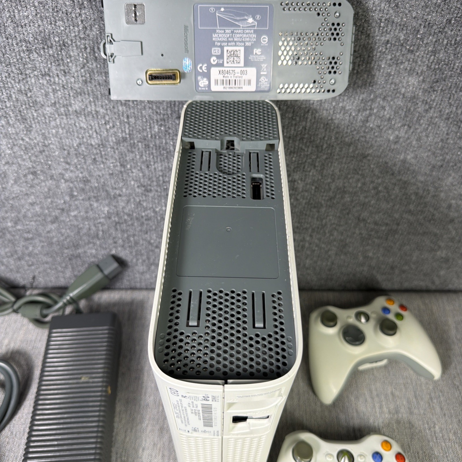 Microsoft Xbox 360 Pro 20GB Console Bundle HDMI Falcon 2007 w/ 2 Controllers