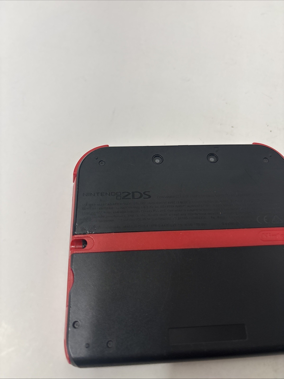 NINTENDO 2DS HANDHELD CONSOLE FTR-001 BLACK / RED WORKING NICE 1 Game & Stylus