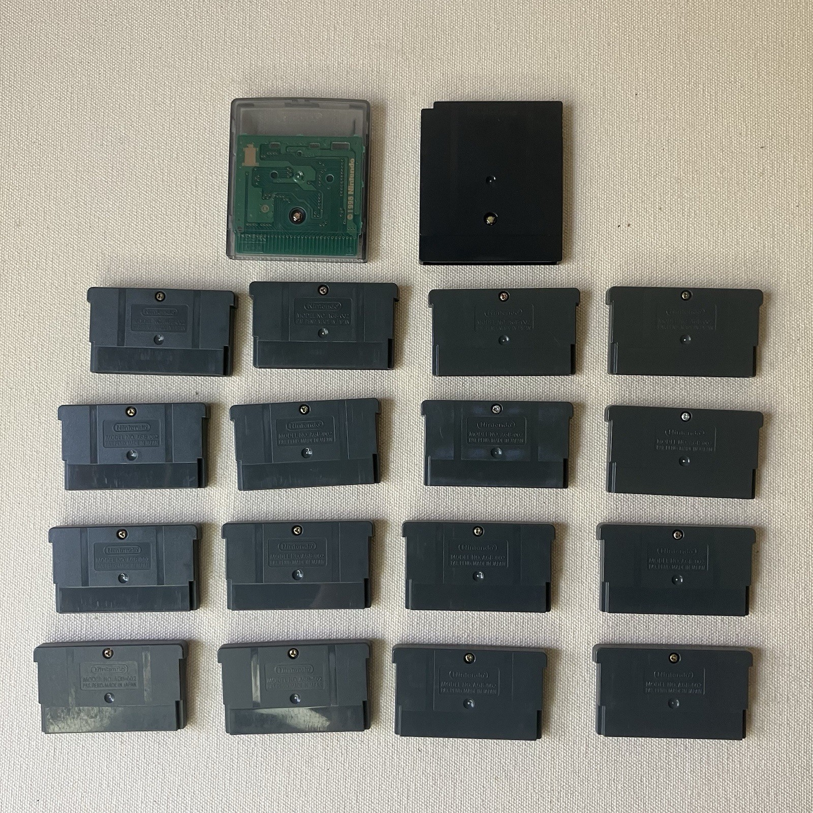 Nintendo Gameboy Advance Handheld Console AGB-001 Indigo Bundle 18 Games & More