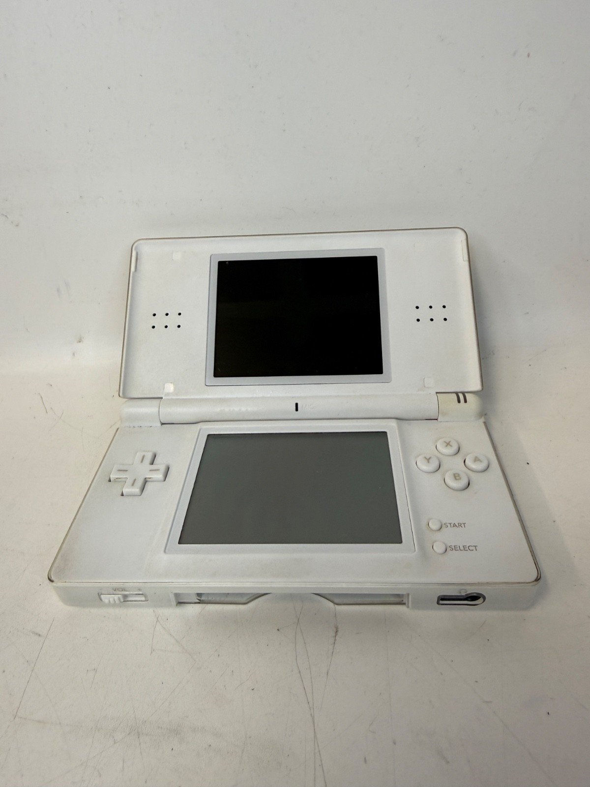 Nintendo DS Lite (USG-001) Handheld for Parts/Repair – White No Power