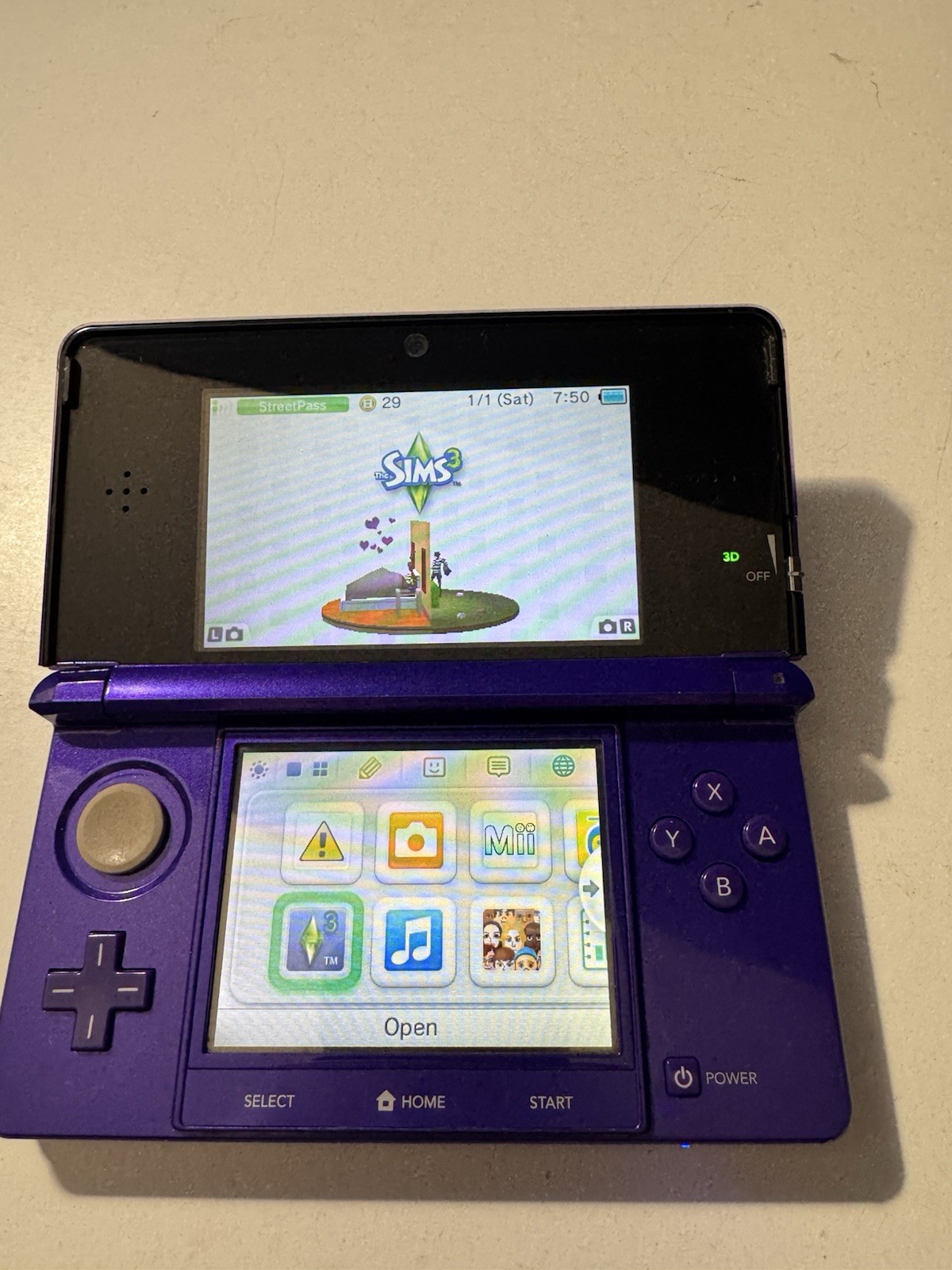 READ Nintendo 3DS Midnight Purple Handheld Game System- Works, No Stylus READ