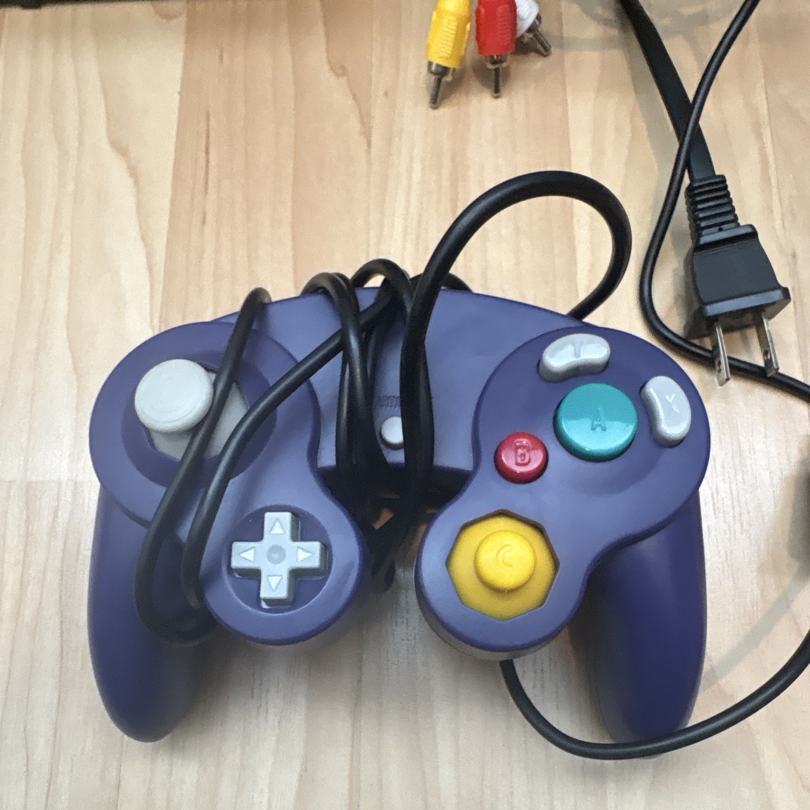 Nintendo GameCube Indigo Purple Console w/ Controller AV/Power + 32MB Card