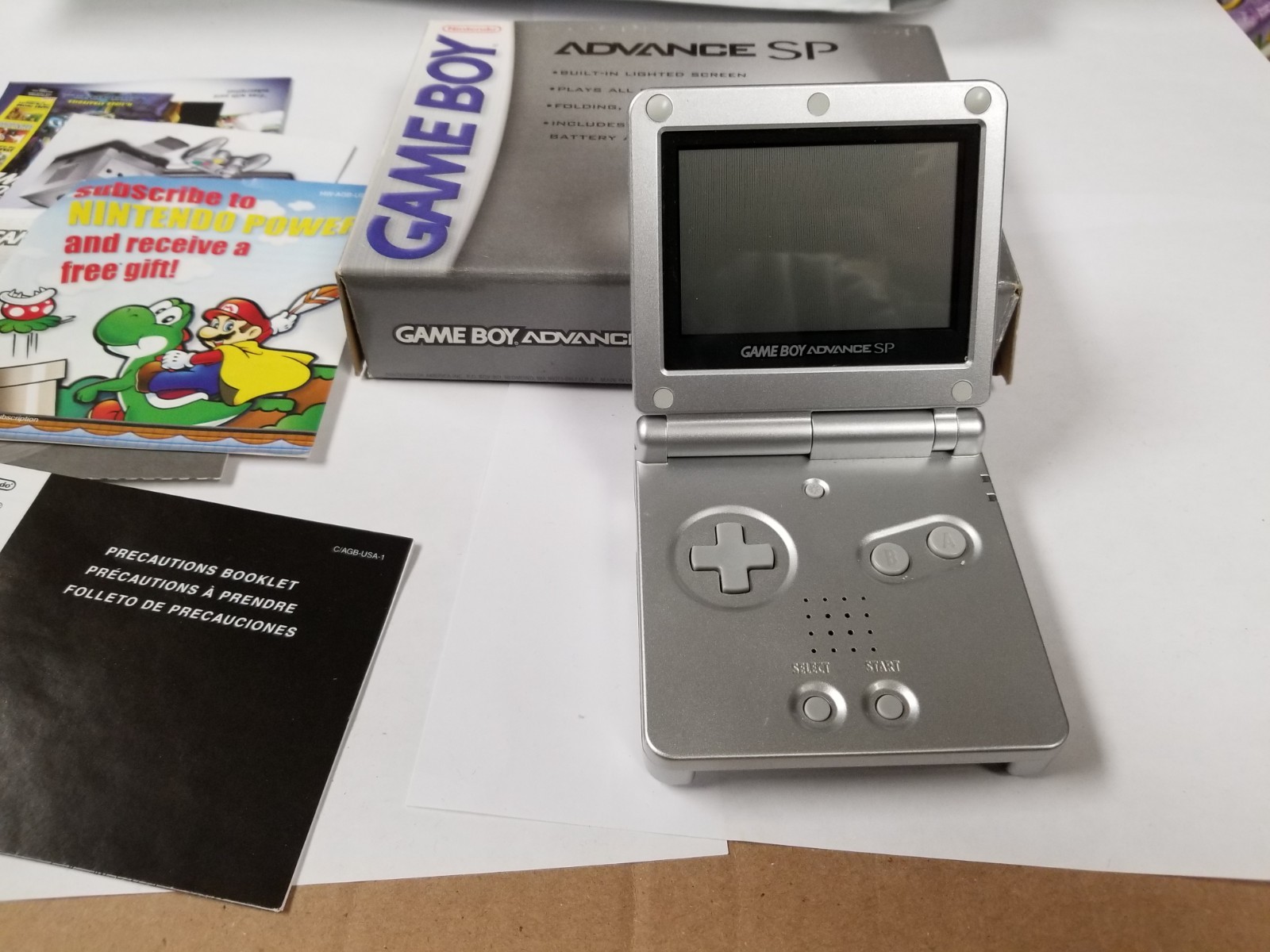 Nintendo GameBoy Advance SP In Box Platinum Silver System Complete