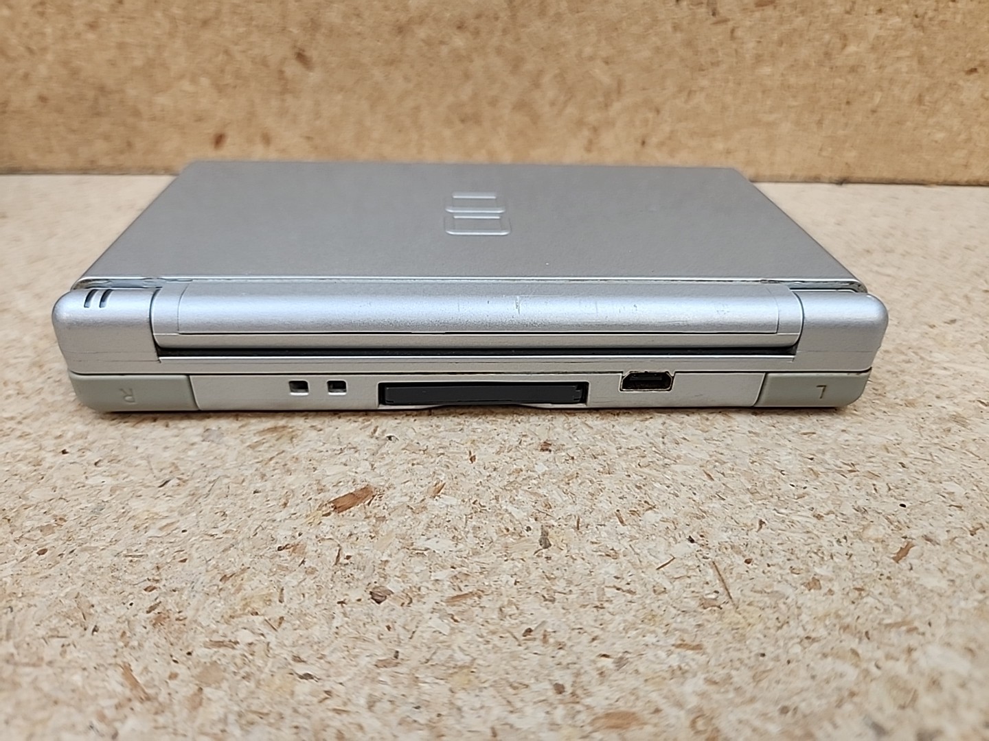 Nintendo DS Lite USG-001 Handheld Console Metallic Silver W/3 Games Tested