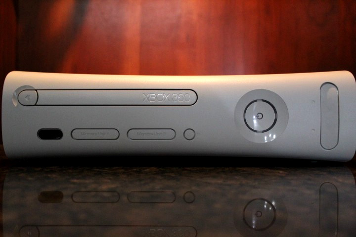 Xbox 360 Console Bundle – 120GB HDD (2 controllers/HDMI/Power) Tested/Working