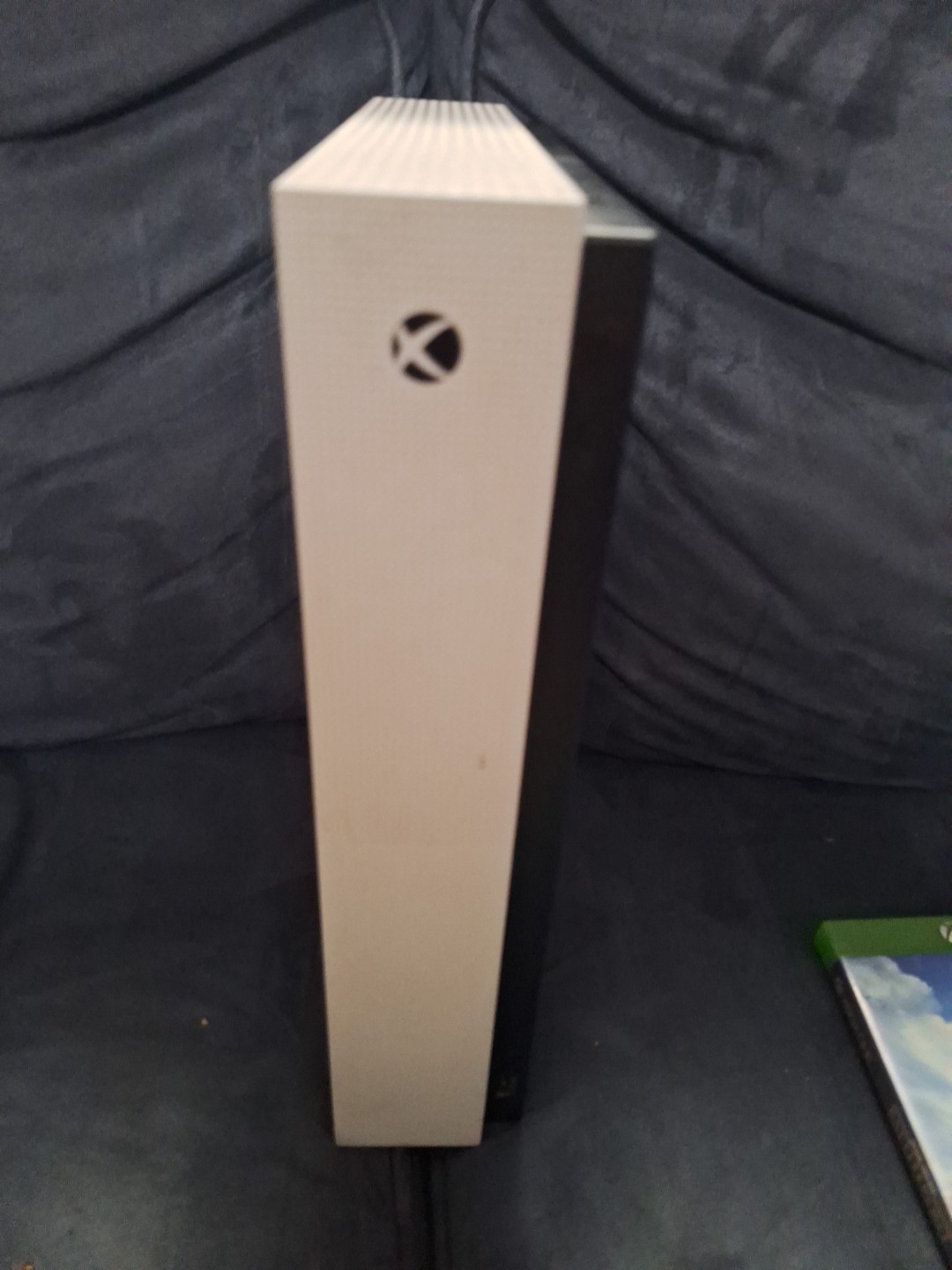Xbox One S Console – White Bundled With A Brand New Controller Plus 5 Game’s