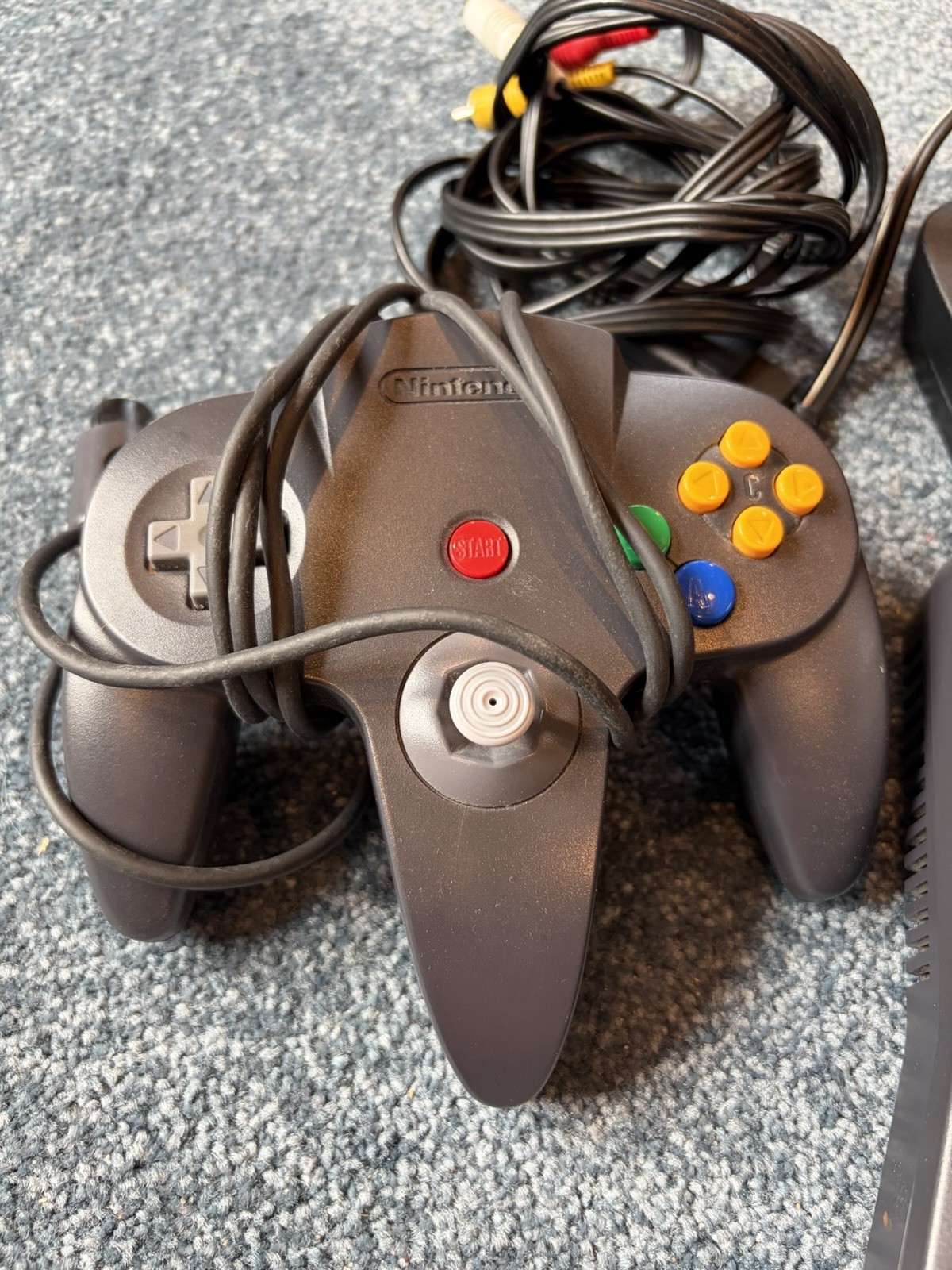 Nintendo 64 Console Bundle w/ Controller, AC Adapter, AV Cable