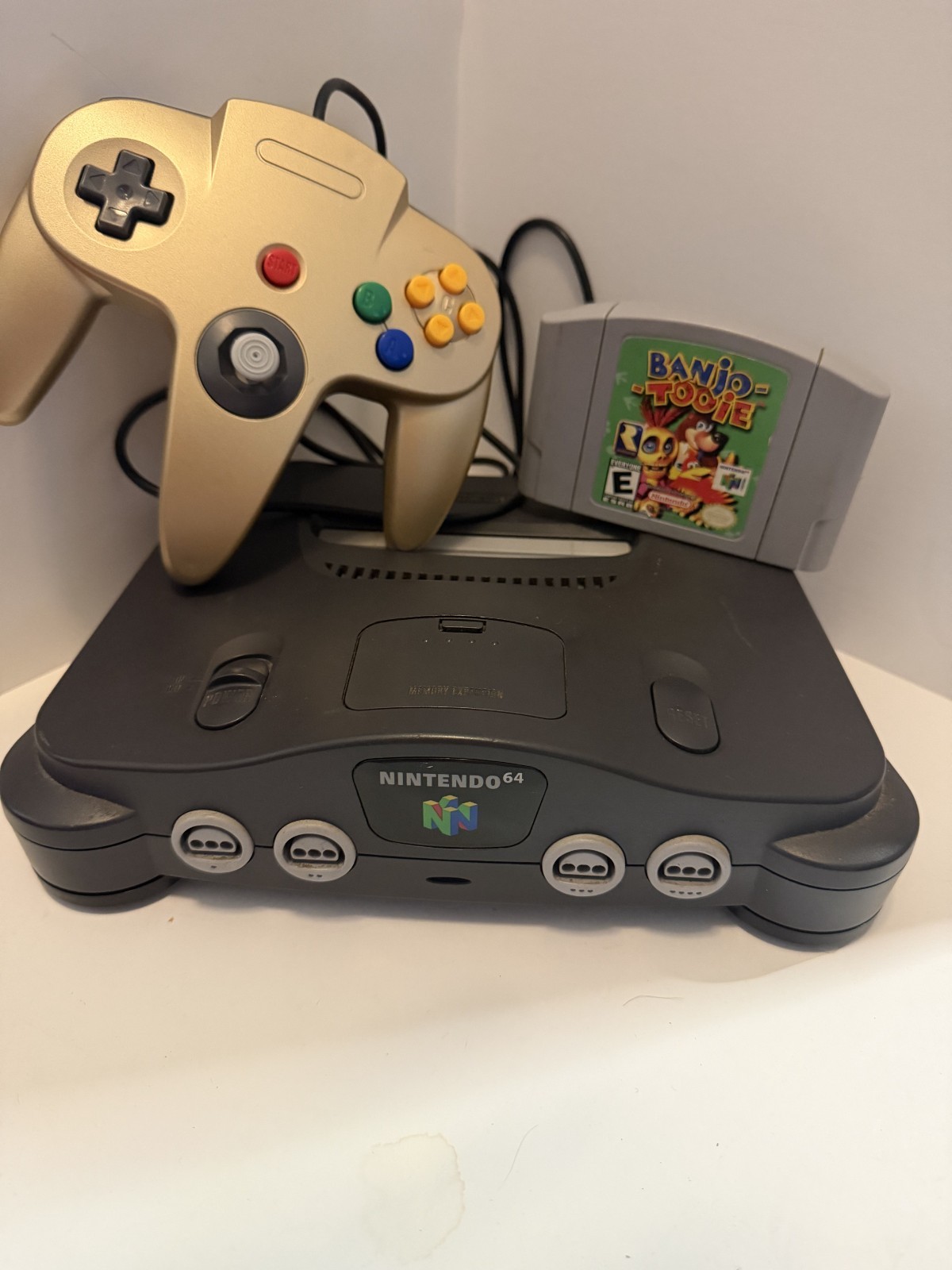 Nintendo 64 System 32MB Home Console – Charcoal Gray