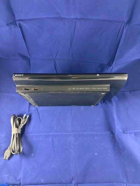 Sony PlayStation 3 250GB Console – Move Motion, 2 controllers and 22 Games